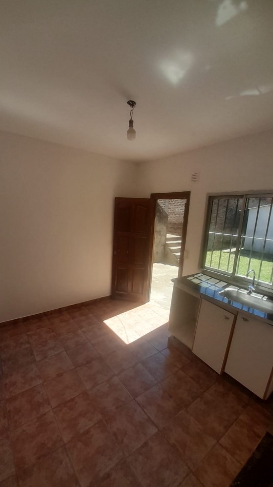 Casa  3 ambientes en alquiler 