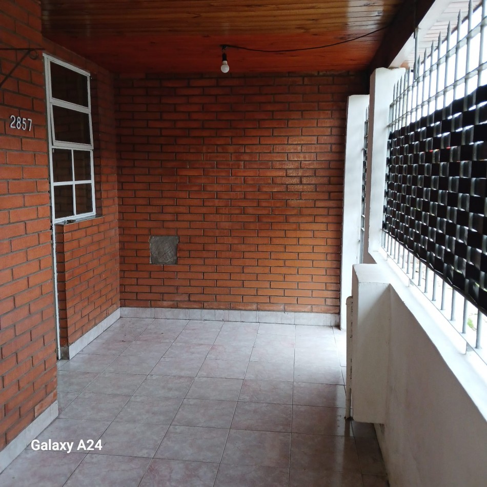 CASA MAS DEPARTAMENTO EN VENTA