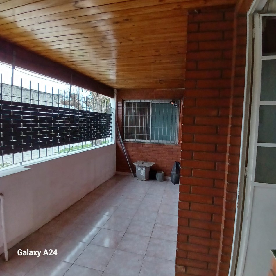 CASA MAS DEPARTAMENTO EN VENTA