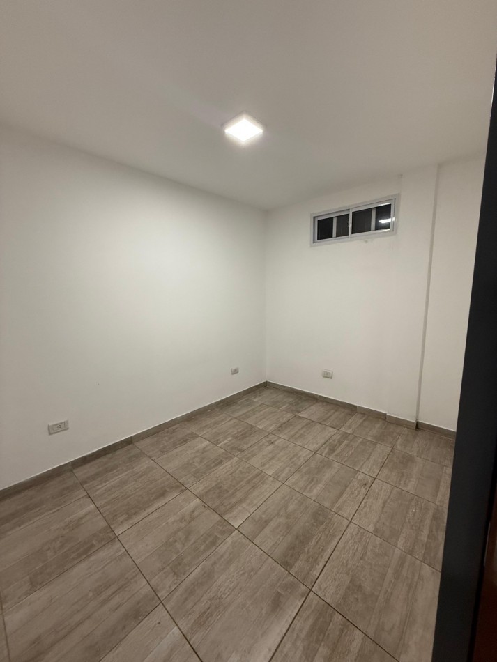 Deptos en alquiler, primer y  segundo piso 