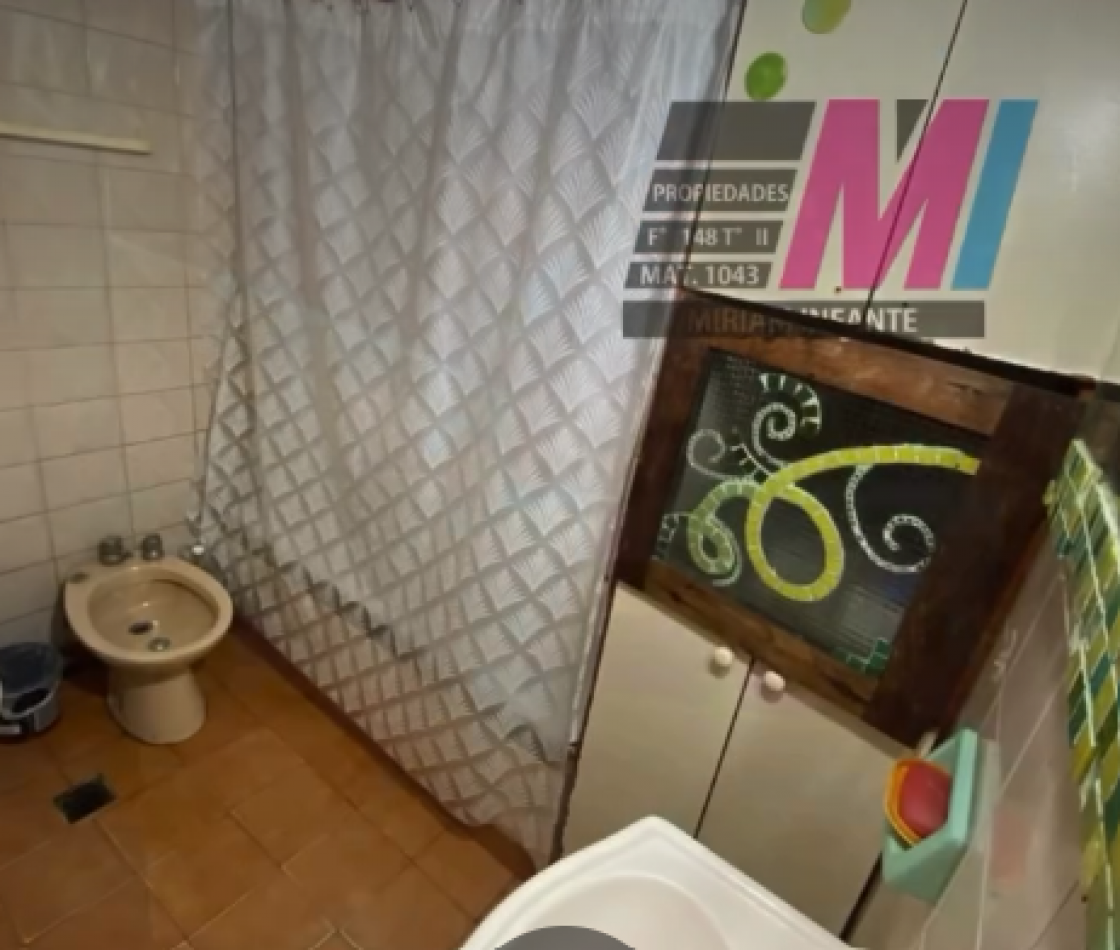 CASA EN VENTA 3 AMBIENTES 