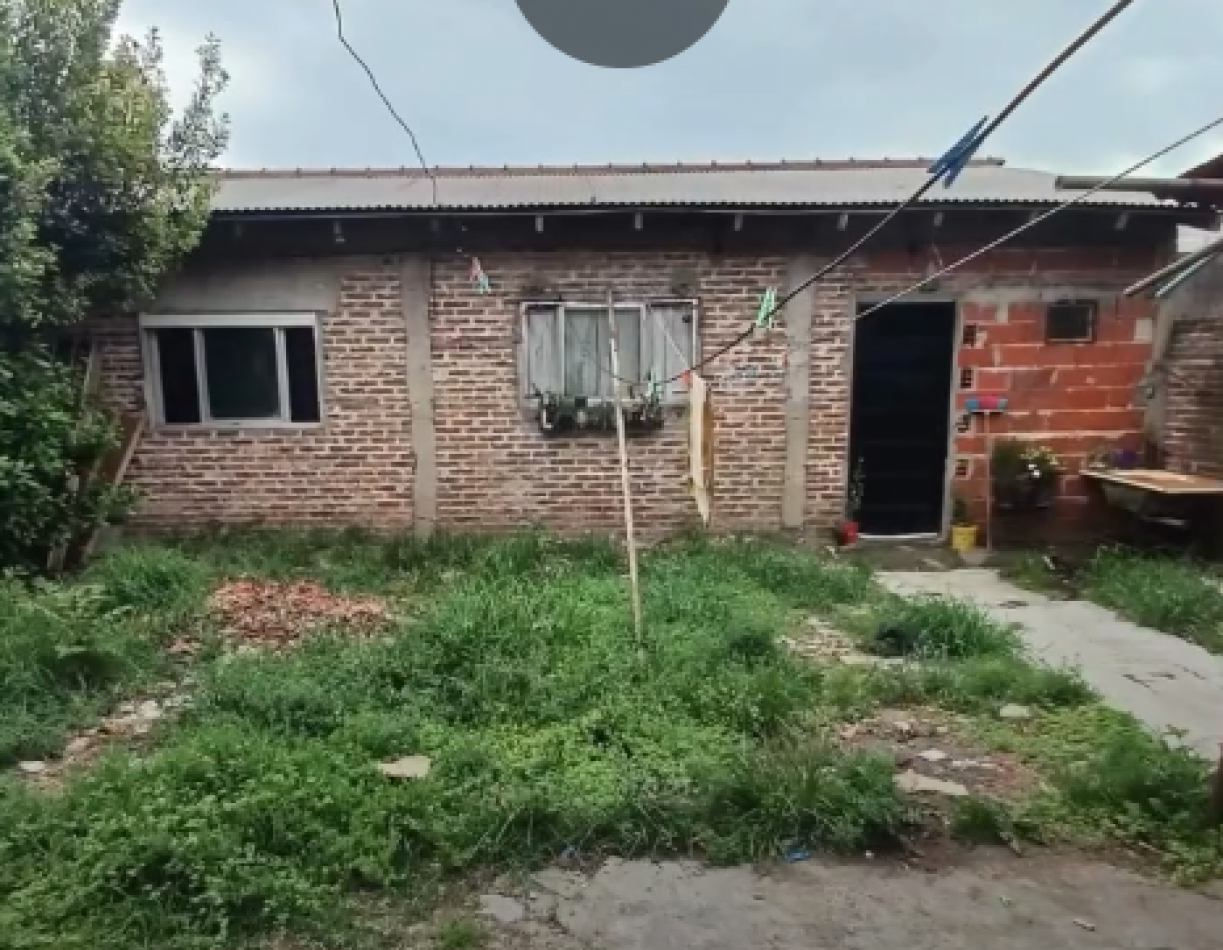 CASA EN VENTA 3 AMBIENTES 