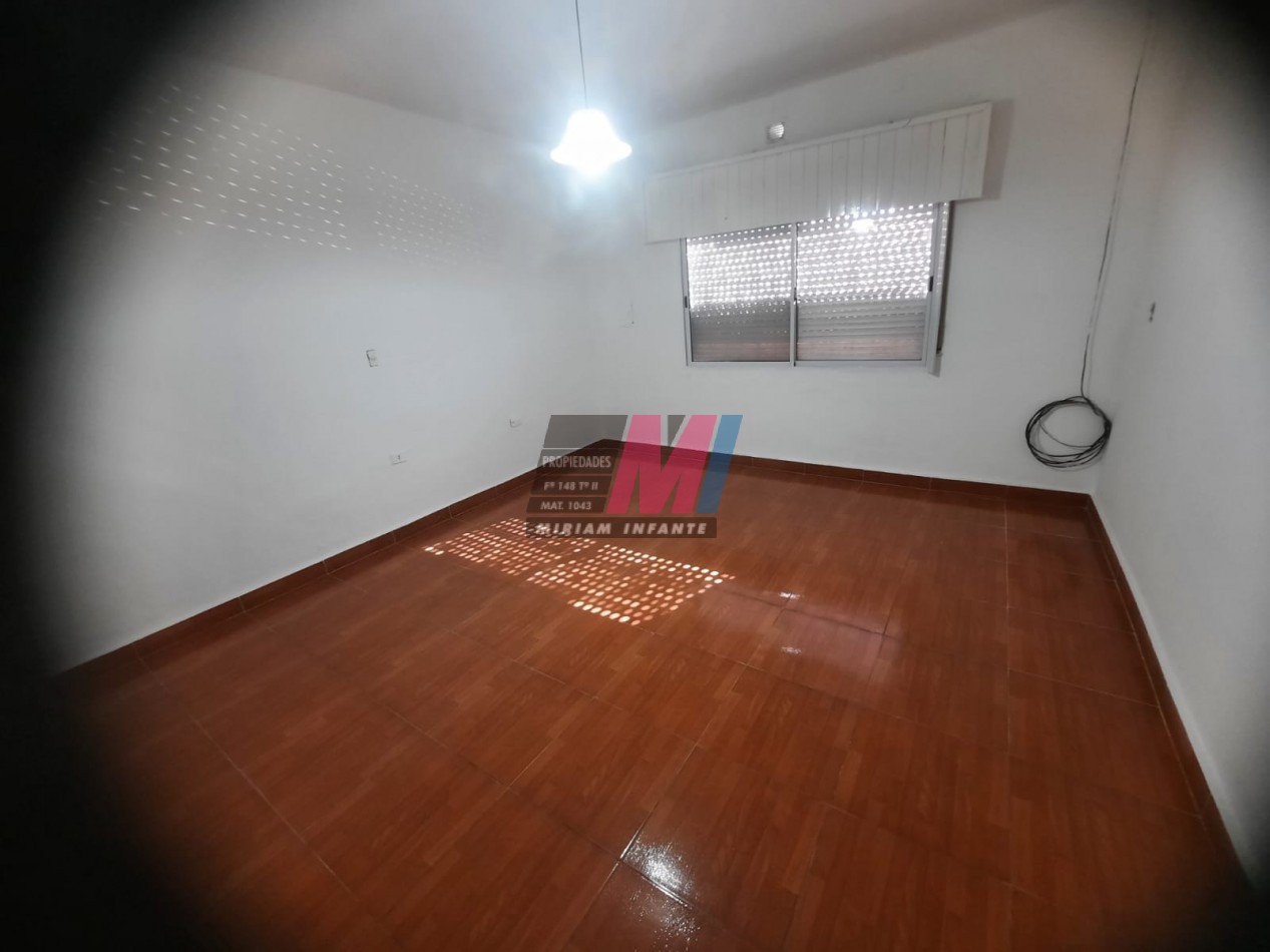 Departamento 2 ambientes en alquiler en Solano