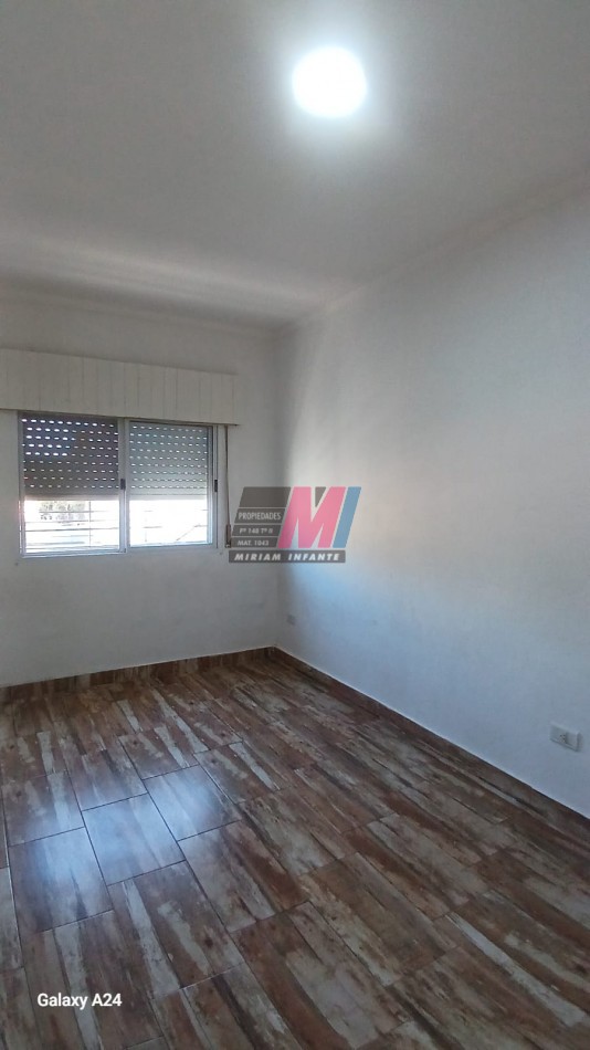Departamento de 3 ambientes en alquiler en Solano