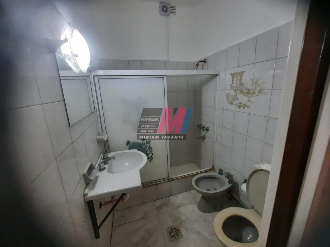 Departamento 2 ambientes en alquiler en Solano