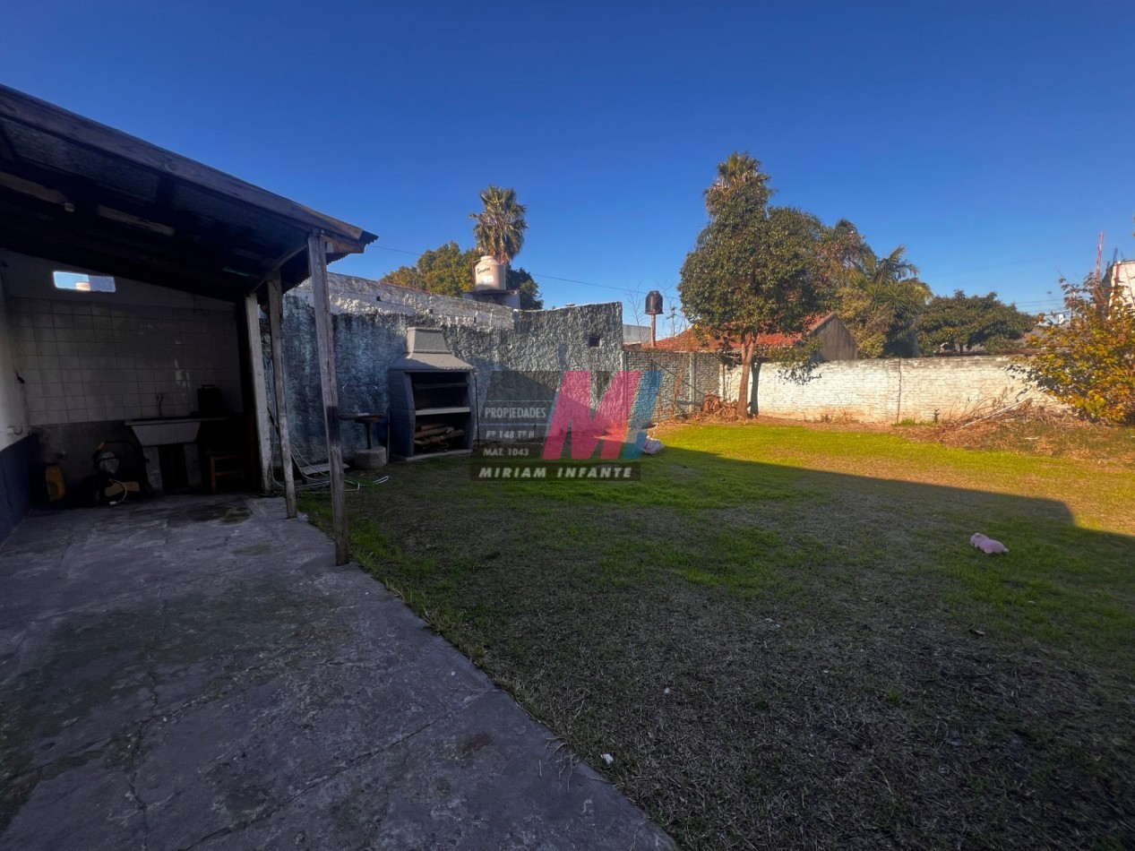Casa + departamento en venta en Solano