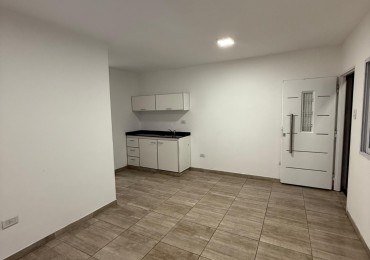 Deptos en alquiler, primer y  segundo piso 