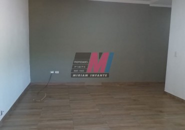 Departamento de 3 ambientes en alquiler en Solano